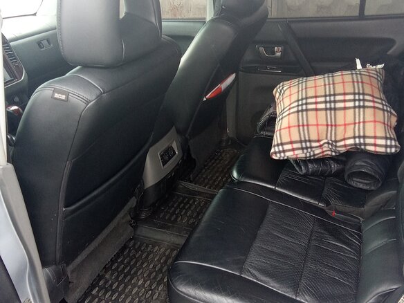 2004 Mitsubishi Pajero III Рестайлинг, серебристый, 1150000 рублей - вид 21