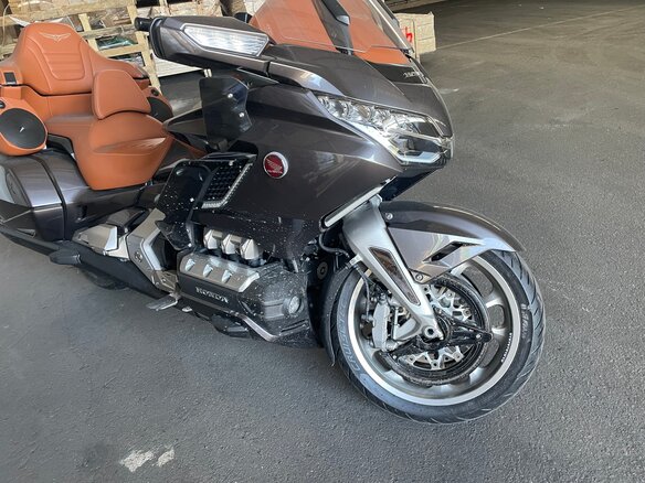 2018 Honda GL 1800 Gold Wing, коричневый, 2200000 рублей