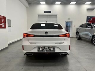 2024 Changan Eado Plus I, белый, 2489900 рублей, вид 4