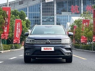 2021 Volkswagen Tharu I, серебристый, 1596912 рублей, вид 2