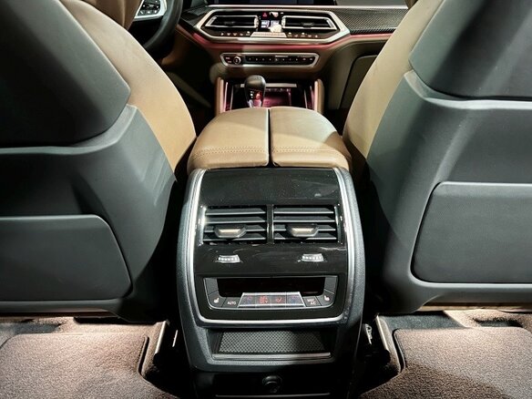 2023 BMW X5 M Competition III (F95), белый, 13700074 рублей - вид 19