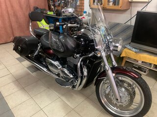 2013 Triumph Thunderbird 1600, красный, 1280000 рублей, вид 4