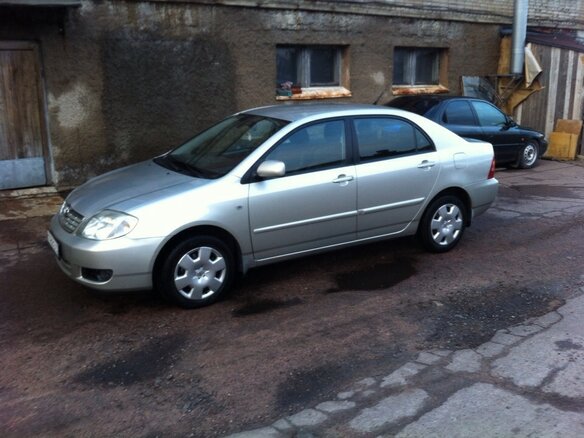 2005 Toyota Corolla IX (E120, E130) Рестайлинг, серебристый, 645000 рублей