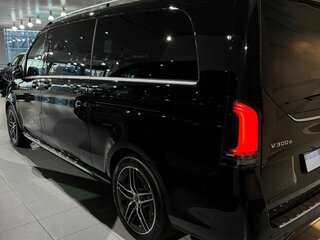 2024 Mercedes-Benz V-Класс Extra Long 300 d экстра длинный III (W447) Рестайлинг 2, чёрный, 14990000 рублей, вид 4
