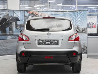 2011 Nissan Qashqai I Рестайлинг, серебристый, 899000 рублей, вид 5