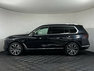 2022 BMW X7 40i I (G07) Рестайлинг, чёрный, 10429000 рублей, вид 5