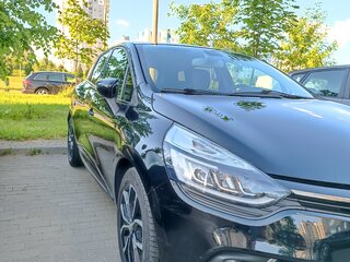 2018 Renault Clio IV Рестайлинг, чёрный, 850000 рублей, вид 2