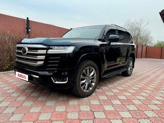 2022 Toyota Land Cruiser 300 Series, чёрный, 12000000 рублей, вид 2