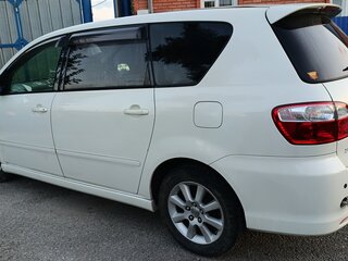 2004 Toyota Ipsum II (M20) Рестайлинг, белый, 600000 рублей, вид 2