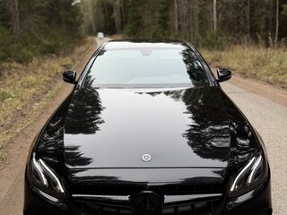 2020 Mercedes-Benz E-Класс 200 V (W213, S213, C238), чёрный, 4350000 рублей, вид 3