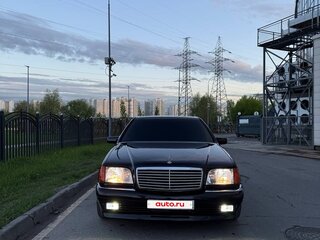 1997 Mercedes-Benz S-Класс 320 III (W140) Рестайлинг, чёрный, 1800000 рублей, вид 3