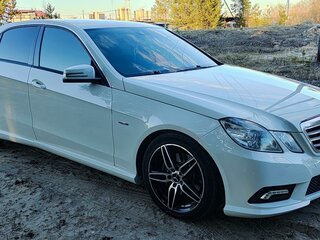 2011 Mercedes-Benz E-Класс 200 7G-Tronic IV (W212, S212, C207), белый, 1600000 рублей, вид 2