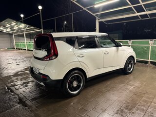 2021 Kia Soul III, белый, 1830000 рублей, вид 3