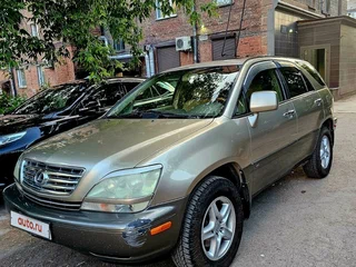 2002 Lexus RX 300 I, жёлтый, 760000 рублей, вид 1