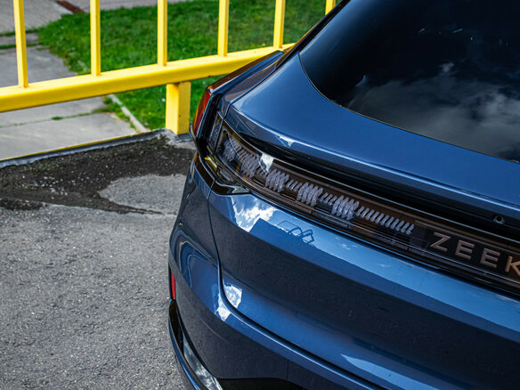 2023 Zeekr 001 100 kWh (CCS2) I, синий, 5239999 рублей - вид 13