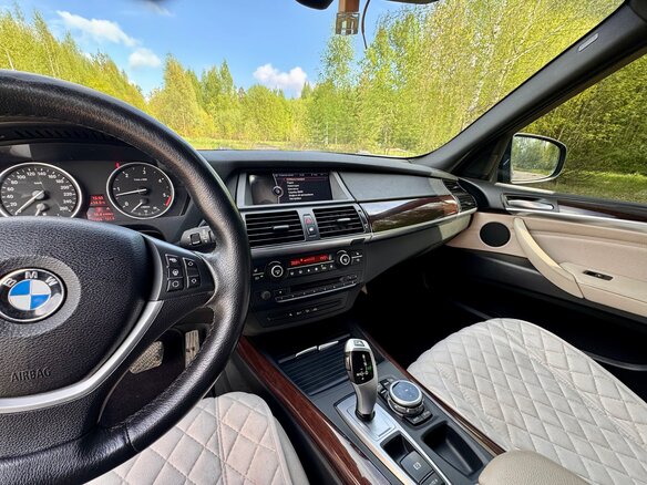2011 BMW X5 30d II (E70) Рестайлинг, коричневый, 2200000 рублей - вид 10