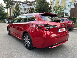 2021 Toyota Corolla XII (E210), красный, 2430000 рублей, вид 4