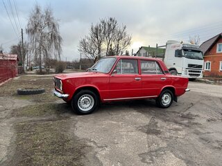 1983 Lada (ВАЗ) 2101, красный, 299999 рублей, вид 4