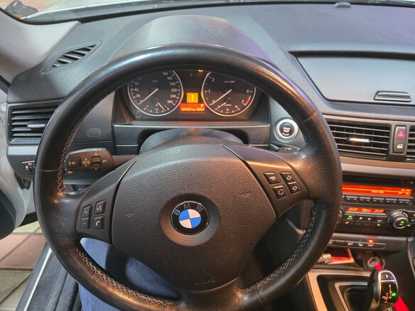 2014 BMW X1 20i I (E84) Рестайлинг, белый, 1550000 рублей - вид 6