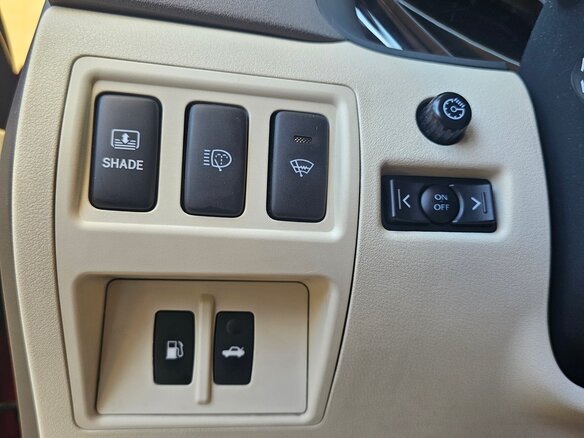 2008 Lexus IS 250 II Рестайлинг, красный, 1430000 рублей - вид 9