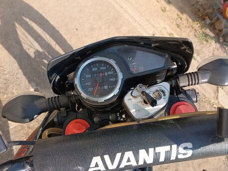 2021 Avantis MT250, красный, 130000 рублей, вид 3