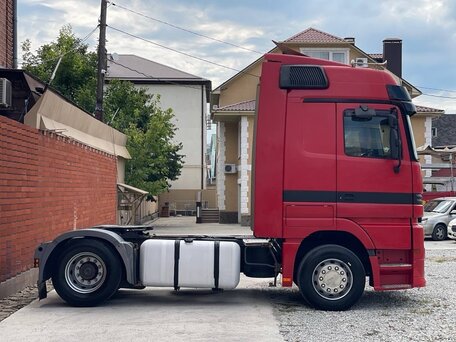 2002 Mercedes-Benz Actros, красный, 2100000 рублей, вид 5