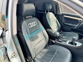 2002 Audi A4 II (B6), серебристый, 520000 рублей, вид 2