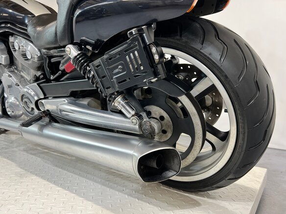 2012 Harley-Davidson V-Rod Muscle, чёрный, 940000 рублей - вид 23