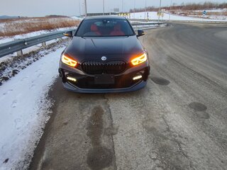 2022 BMW 1 серии 118i III (F40), чёрный, 2150000 рублей, вид 4