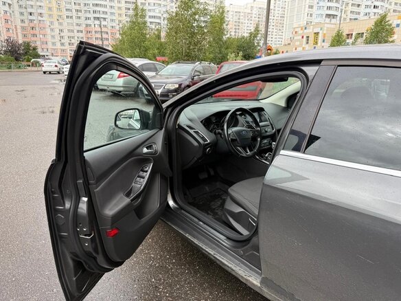 2018 Ford Focus III Рестайлинг, серый, 1000000 рублей - вид 6