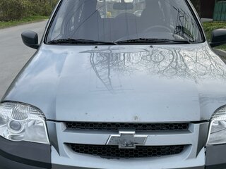 2012 Chevrolet Niva I Рестайлинг, серый, 720000 рублей, вид 1
