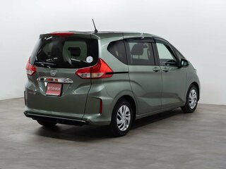 2021 Honda Freed+ II Рестайлинг, зелёный, 1830000 рублей, вид 2