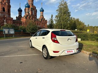 2012 Hyundai Solaris I, белый, 600000 рублей, вид 5