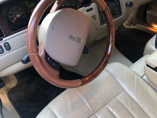 2000 Lincoln Town Car III, белый, 850000 рублей, вид 3