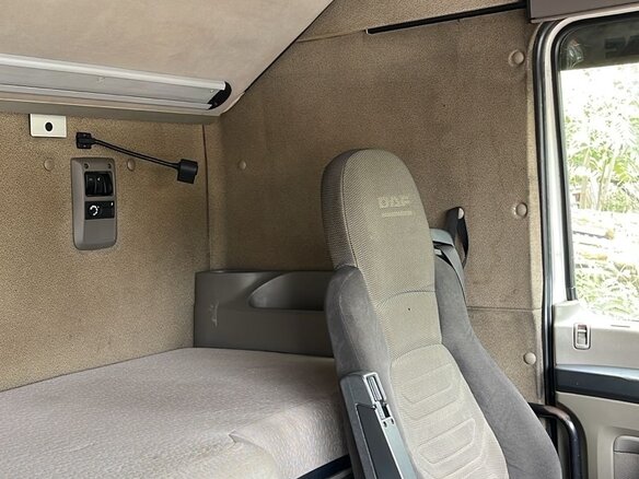 2012 DAF XF 105, белый, 2850000 рублей - вид 5