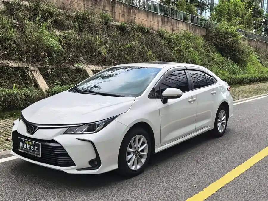 Открыть фотографии: Toyota Corolla XI (E160, E170) Рестайлинг 2