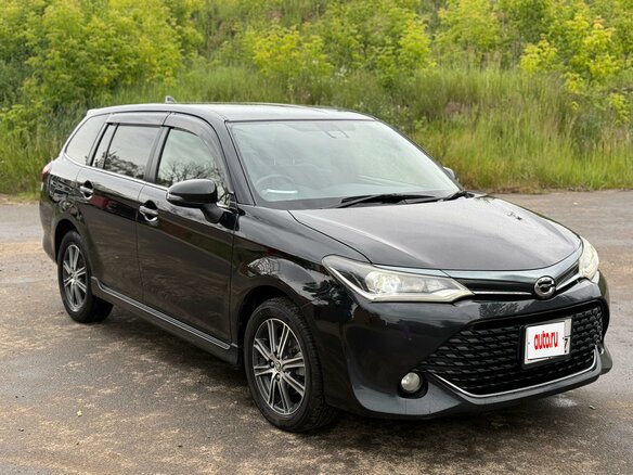 2015 Toyota Corolla Fielder XI (E160, E170, E180) Рестайлинг 1, чёрный, 1600000 рублей