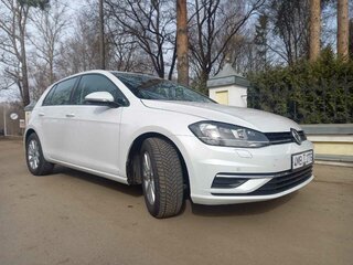 2019 Volkswagen Golf VII Рестайлинг, белый, 1595000 рублей, вид 4