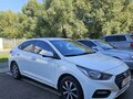 2017 Hyundai Solaris II, белый, 900000 рублей - вид 1