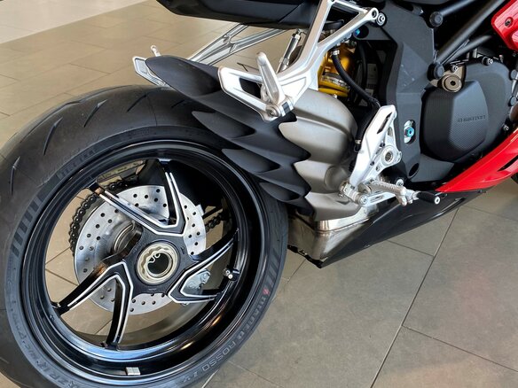 2026 QJMotor SRK 921 RR, красный, 1095000 рублей - вид 13