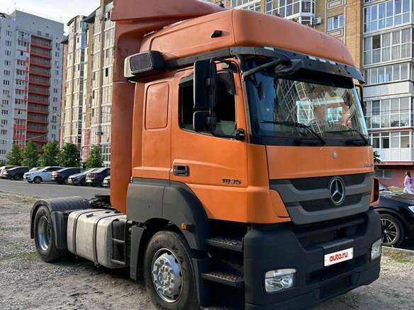 2012 Mercedes-Benz Axor, оранжевый, 1600000 рублей - вид 2