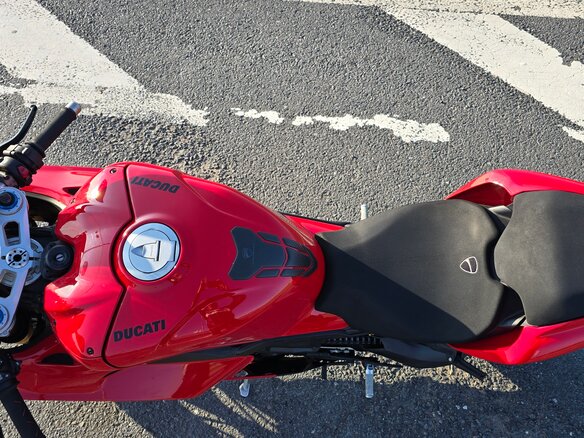 2022 Ducati Panigale V4, красный, 2900000 рублей - вид 10