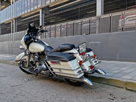 2003 Harley-Davidson Electra Glide, белый, 550000 рублей, вид 3