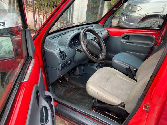 1998 Renault Kangoo I, красный, 180000 рублей - вид 4
