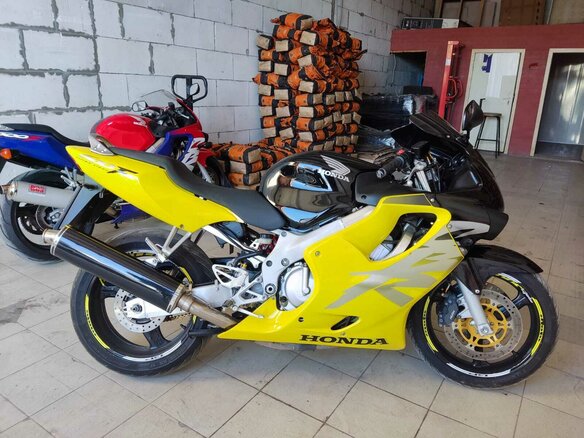 2000 Honda CBR 600F, красный, 450000 рублей - вид 10