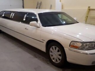2002 Lincoln Town Car III, белый, 600000 рублей, вид 1