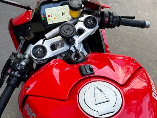 2018 Ducati Panigale V4, красный, 1650000 рублей, вид 4