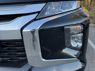 2019 Mitsubishi L200 V Рестайлинг, чёрный, 2400000 рублей, вид 4
