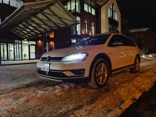 2016 Volkswagen Golf Alltrack VII, белый, 1600000 рублей, вид 4