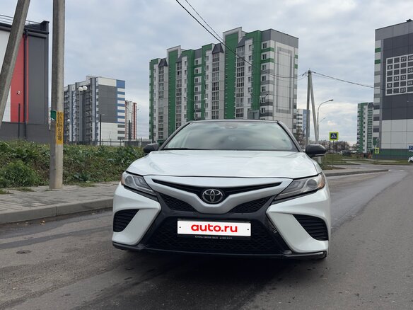 2020 Toyota Camry US Market VIII (XV70), белый, 3000000 рублей - вид 4
